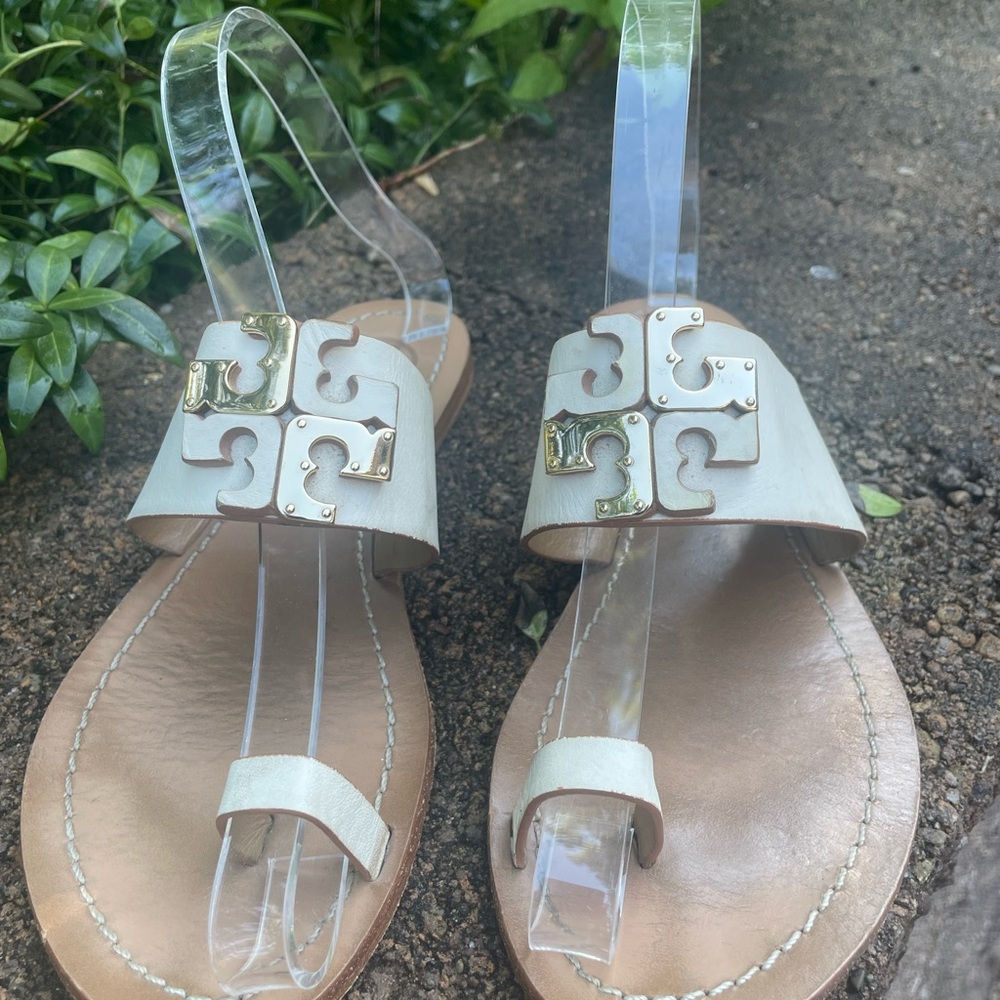 TORY BURCH Marcia Leather Toe Ring Slides Sandals Ivory Gold Size 5.5 - Picture 2 of 13